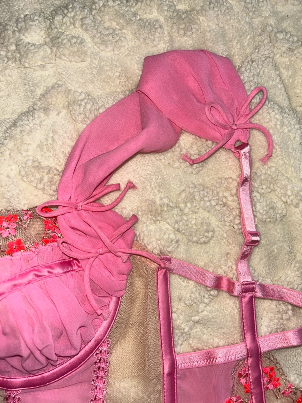 Pink Floral Lace Ruffled Bralette Top - Picture 6 of 17